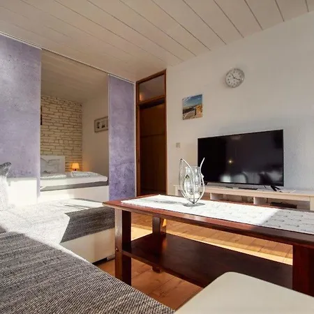 - Haus C, App 0c1210 Appartement