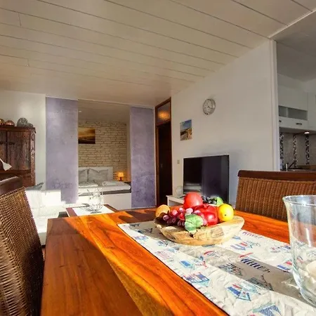 - Haus C, App 0c1210 Appartement
